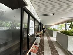 Teresa Ville (D4), Retail #474690361